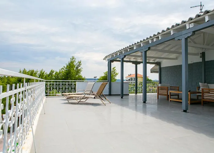 شقة Aelia Sea View أفيتوس